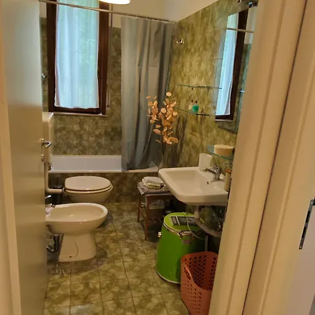 Апартаменты Beb Casa-la Lucciola Сальсомаджоре-Терме